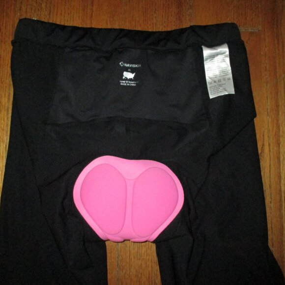 NAVISKIN Black Fitted Padded Capri Cycle Pants - Picture 7 of 10